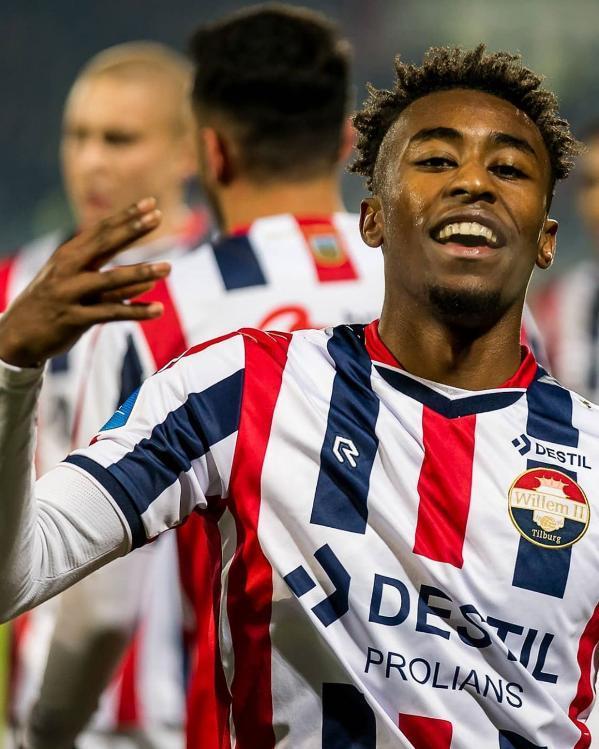 他在场上的 他在场上的