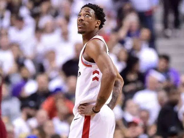 上面临巨大 上面临巨大