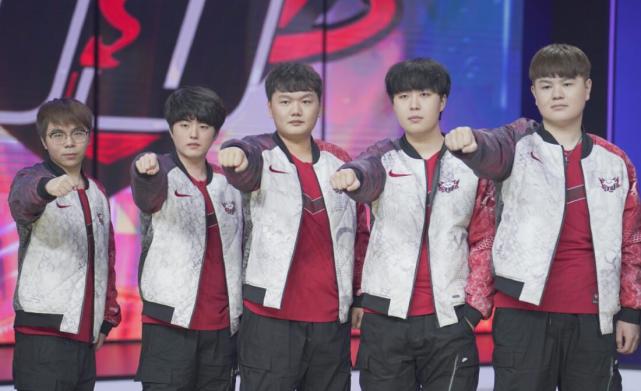 来审视防守 来审视防守