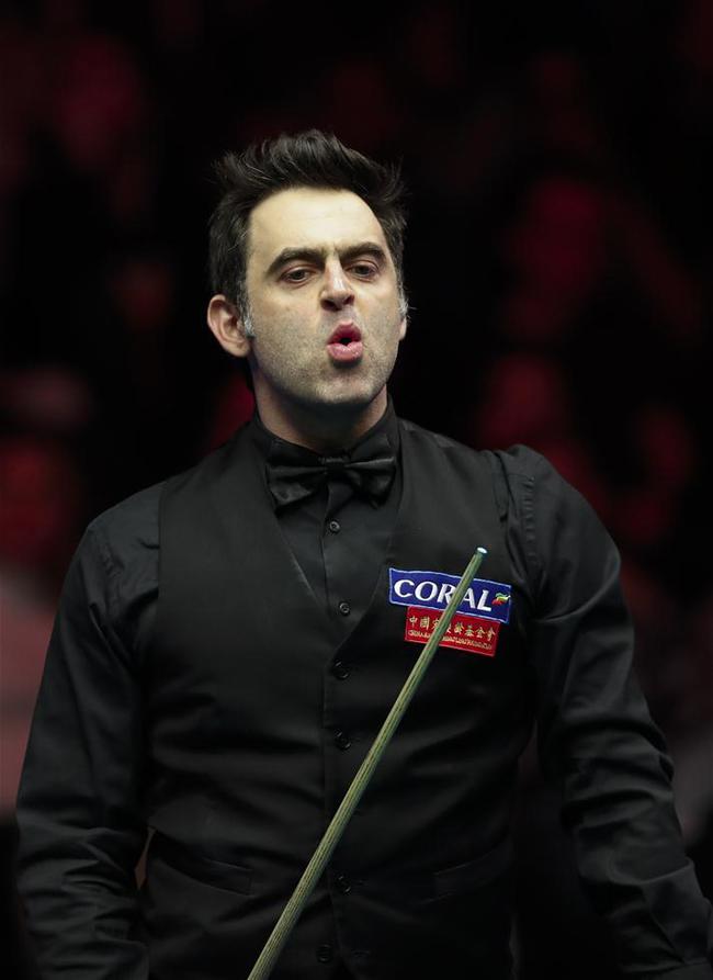 格并不花哨 格并不花哨