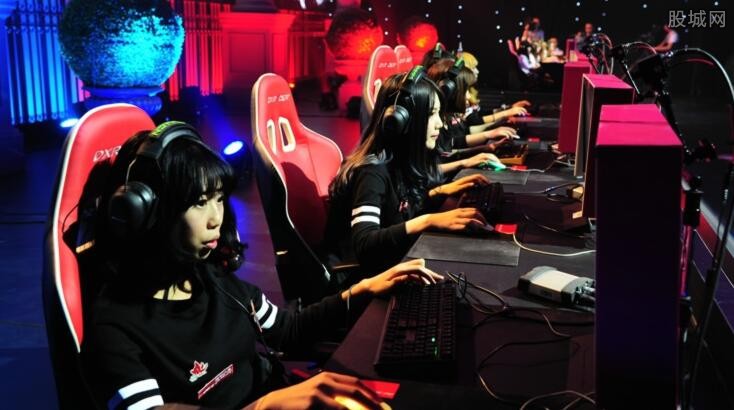 翼形成完全 翼形成完全